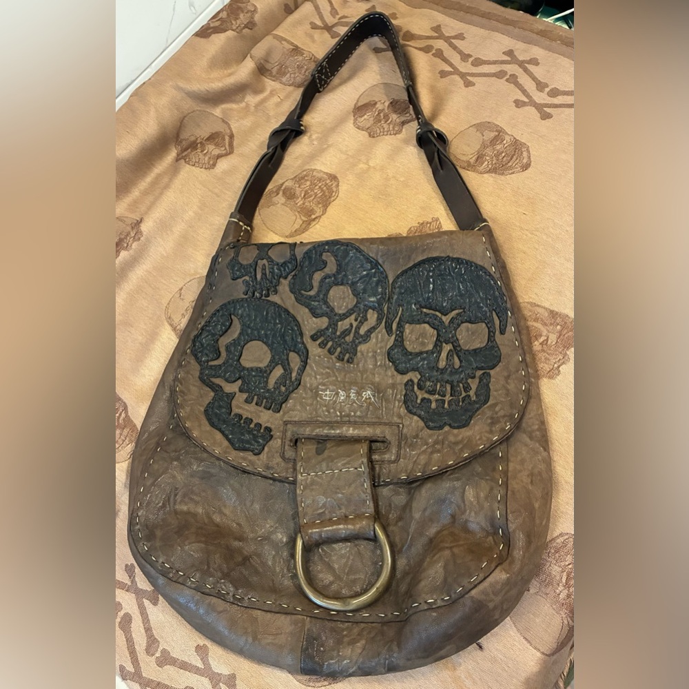 Handmade Leather Skull Shoulder Bag by Great China Wall.